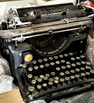 Máquina de escribir Underwood N° 6 Antigua