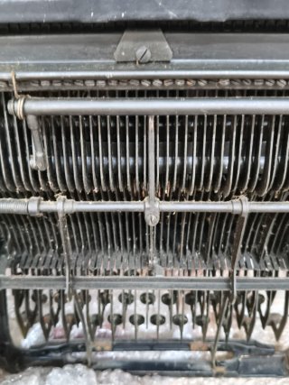 Máquina de escribir Underwood N° 6 Antigua