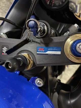 Suzuki GSXR 750 20 Aniversario