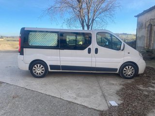 Opel Vivaro 2007 con 148500km rastelada