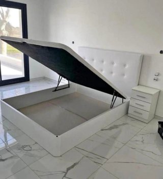 Armario de madera