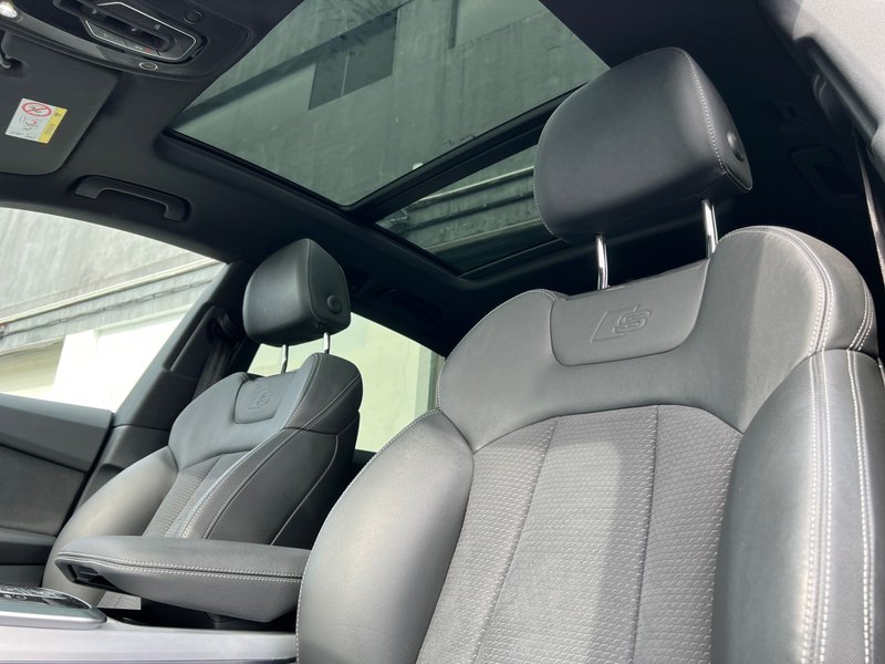 Audi Q8 2024, foto 19