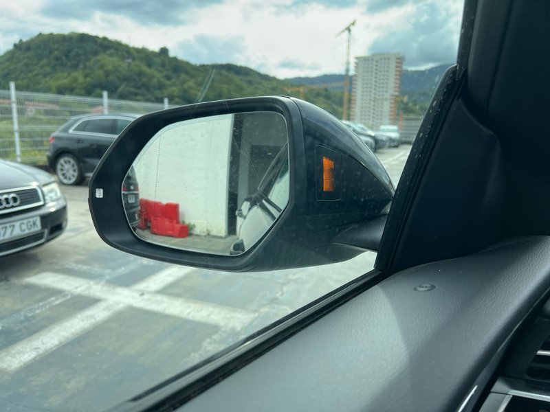 Audi Q8 2024, foto 11