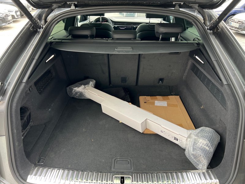 Audi Q8 2024, foto 34
