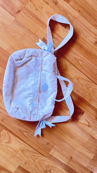 Ropa Baby Born y bañera Nenuco