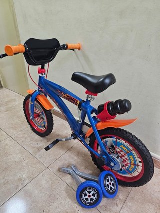 Bicicleta Hot Wheels +4 años