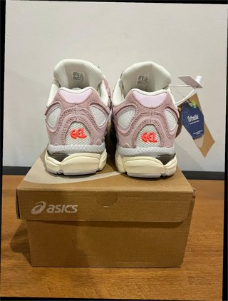 Asics Gel-NYC Rosa/Blanco Talla 40