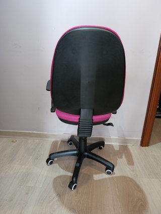 Silla de oficina rosa