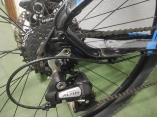 Bicicleta de Montaña Orbea Negra y Azul