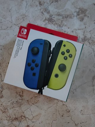 Mandos Joy-Con Nintendo Switch Azul y Amarillo