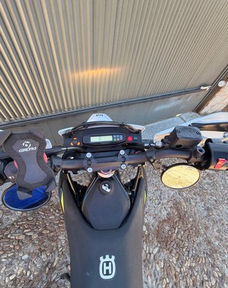 Husqvarna 701 Supermoto 2023