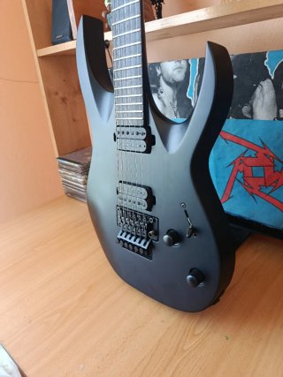 Guitarra Solar A1.6FR SVART+(acepto cambios)