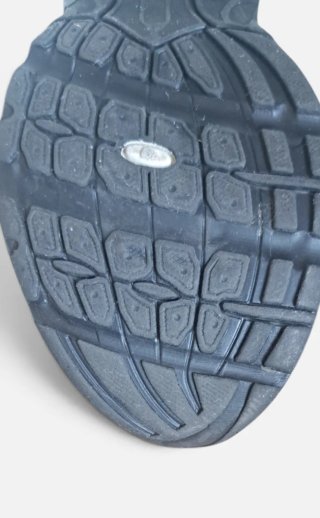 Zapatillas New Balance 740 (Talla 37)