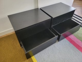 2 Cajoneras negras de madera maciza