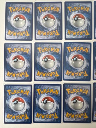 Lote 12 Cartas Pokémon TCG Variadas