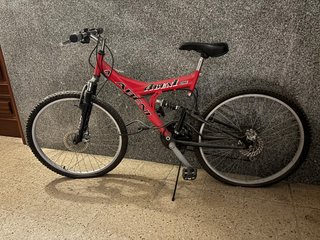 Bicicleta de Montaña Roja ABENI
