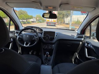 Peugeot 208 5P Signature 1.2 PureTech 82cv