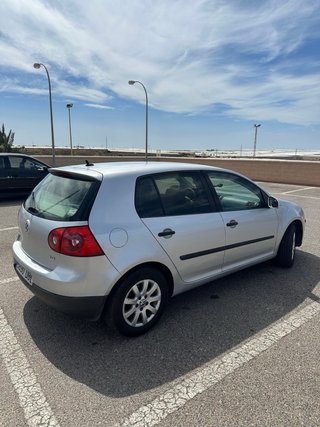 Volkswagen Golf 2005