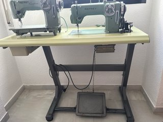 Máquina de coser Refrey 427