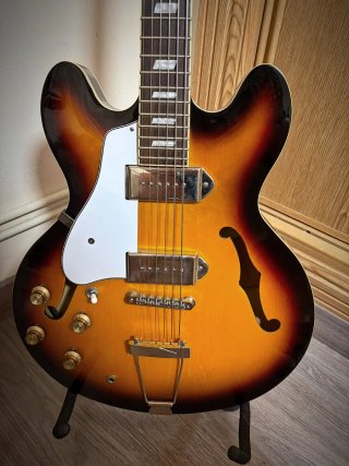 Epiphone Casino LH + Estuche
