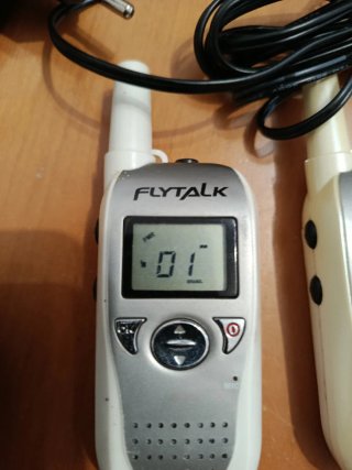 2 Walkie Talkies PMR