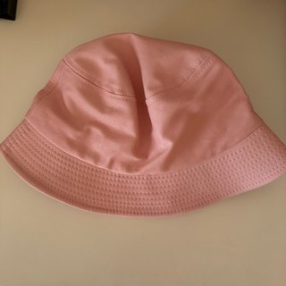 Sombrero rosa Pusheen con melocotón