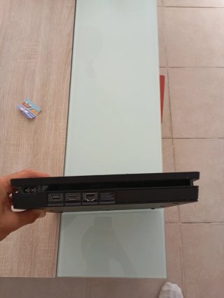 Consola PlayStation 4 Negra