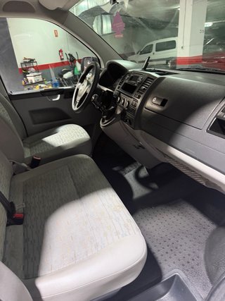 Volkswagen Transporter T5 2012