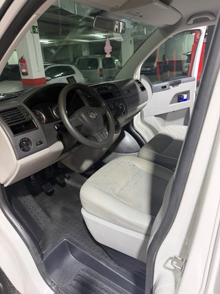 Volkswagen Transporter T5 2012