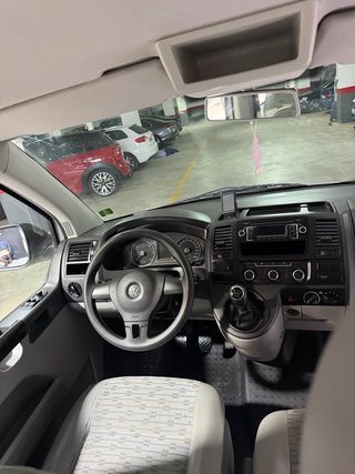 Volkswagen Transporter T5 2012