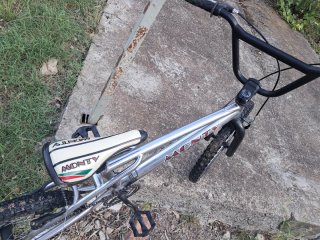 Bicicleta BMX Monty