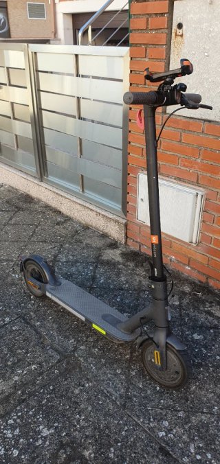 Patinete Eléctrico Xiaomi Mi Scooter 1S