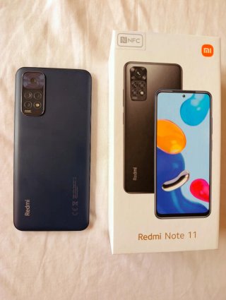 Xiaomi Redmi Note 11 Negro + Funda Amarilla