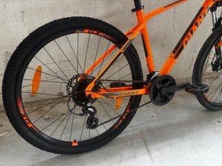 Bicicleta Giant Montaña Naranja