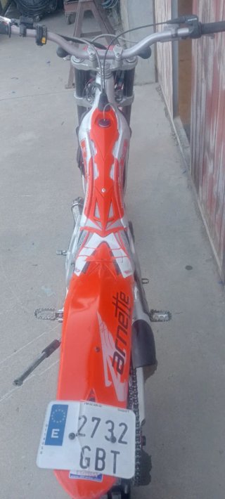 Beta Rev 3 2008 Trial - Muy buen estado.