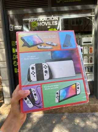 Nintendo Switch OLED + Super Mario Galaxy 2