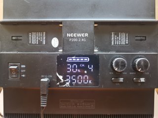 Vendo foco led Neewer P200-2.4G