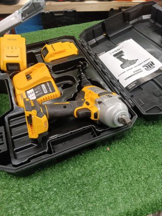 Avvitatore a impulsi 88V con 2 batterie