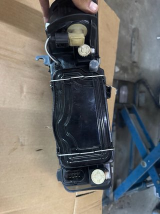 Farol Esquerdo Seat Leon 1M (Apoios Partidos)