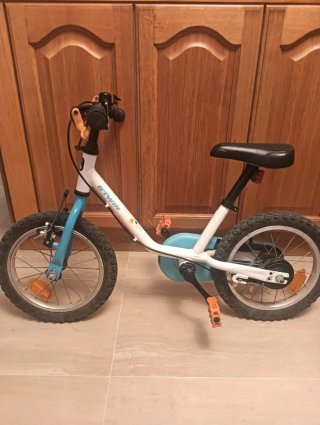 Bicicleta infantil 14' B'TWIN con ruedines