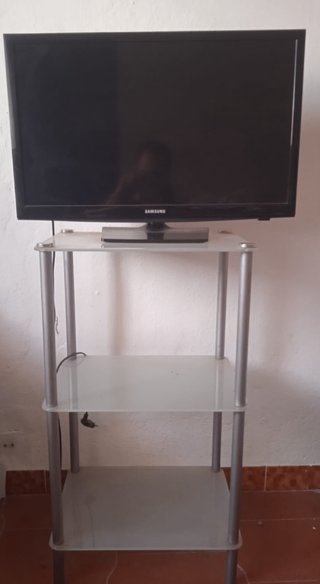 Televisor Samsung 14 + Mesa Cristal