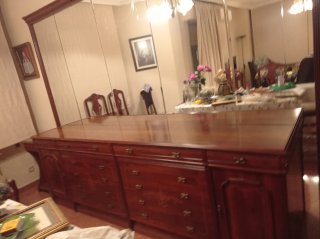 Sillas de madera con asiento tapizado