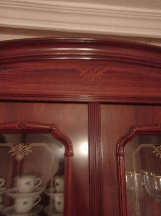 Sillas de madera con asiento tapizado