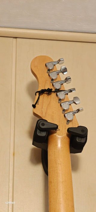 Guitarra Eléctrica Stratocaster SSH Amarilla