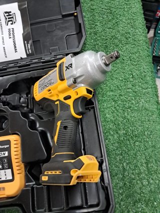 Avvitatore a impulsi 88V con doppia batteria