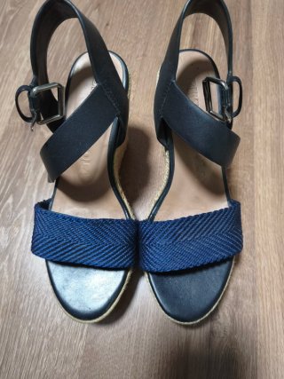 Sandalias Bimba y Lola Plataforma Azul Marino