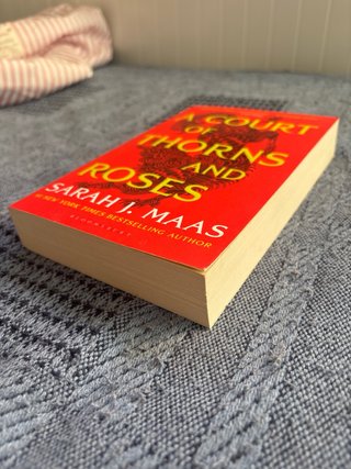 A Court of Thorns and Roses