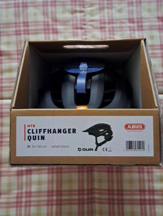 Casco ABUS MTB CLIFFHANGER QUIN Negro