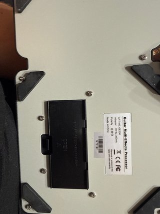 Mooer GE100 Processore Multi-Effetti per Chitarra