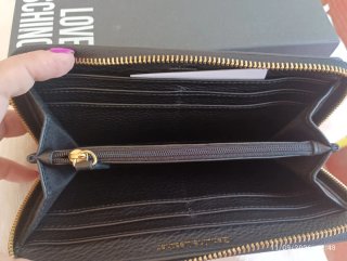 Billetera Love Moschino Corazón Tachuelas toda pie